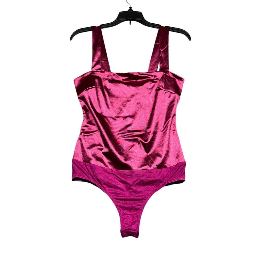 Lulus Berry Satin Sleeveless Bodysuit Womens Medium NWT Thong Pink Stretch Girly
